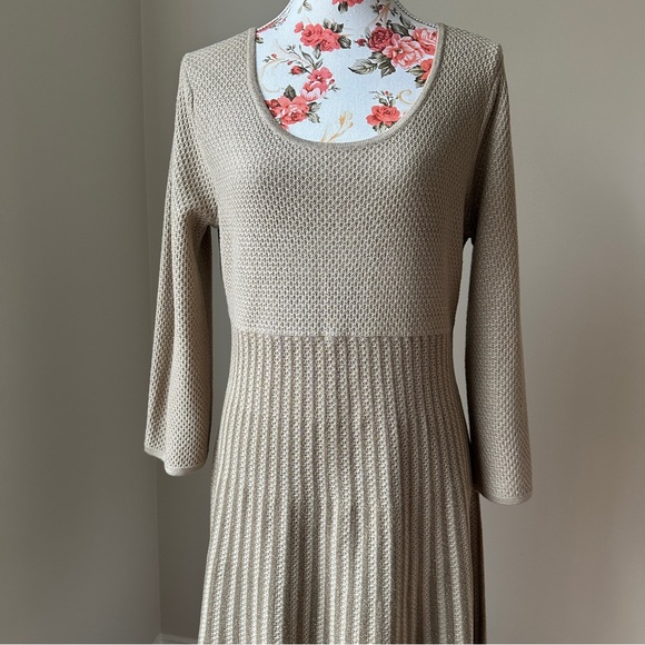 Calvin Klein Gold Metallic Sweater Dress - Picture 4 of 17